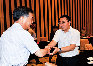 原中央政治局常委、第十三届全国政协主席， 时任国务院副总理汪洋接见万象城AWC科技总裁薛驰
