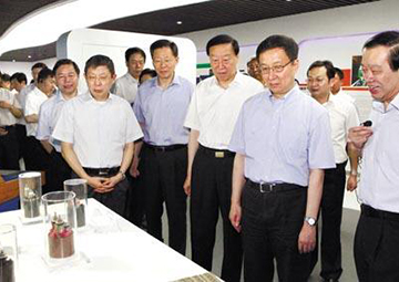 国度副主席，原中央政治局常委， 时任上海市委书记韩正调查万象城AWC科技